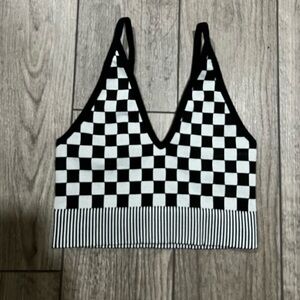 Super cute checkerboard crop top